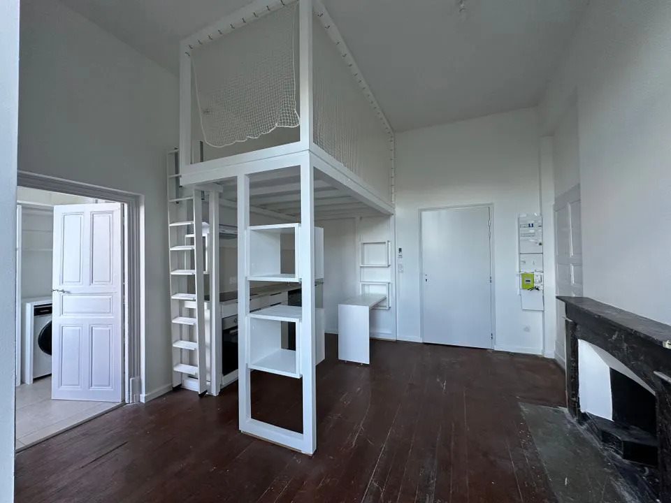 Appartement à louer, 23m², Aubenas