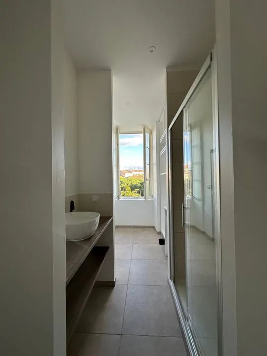 Appartement à louer, 23m², Aubenas