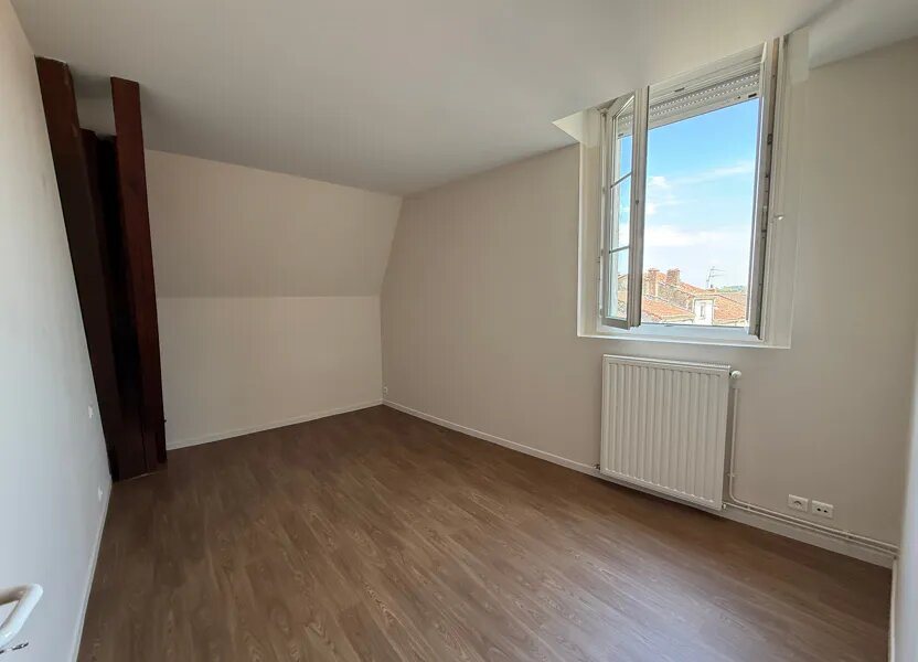 Appartement à louer, 81m², Villeneuve-de-Marsan
