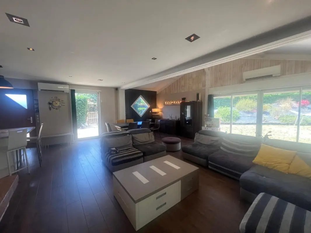 Maison à vendre, 146m², Sarbazan