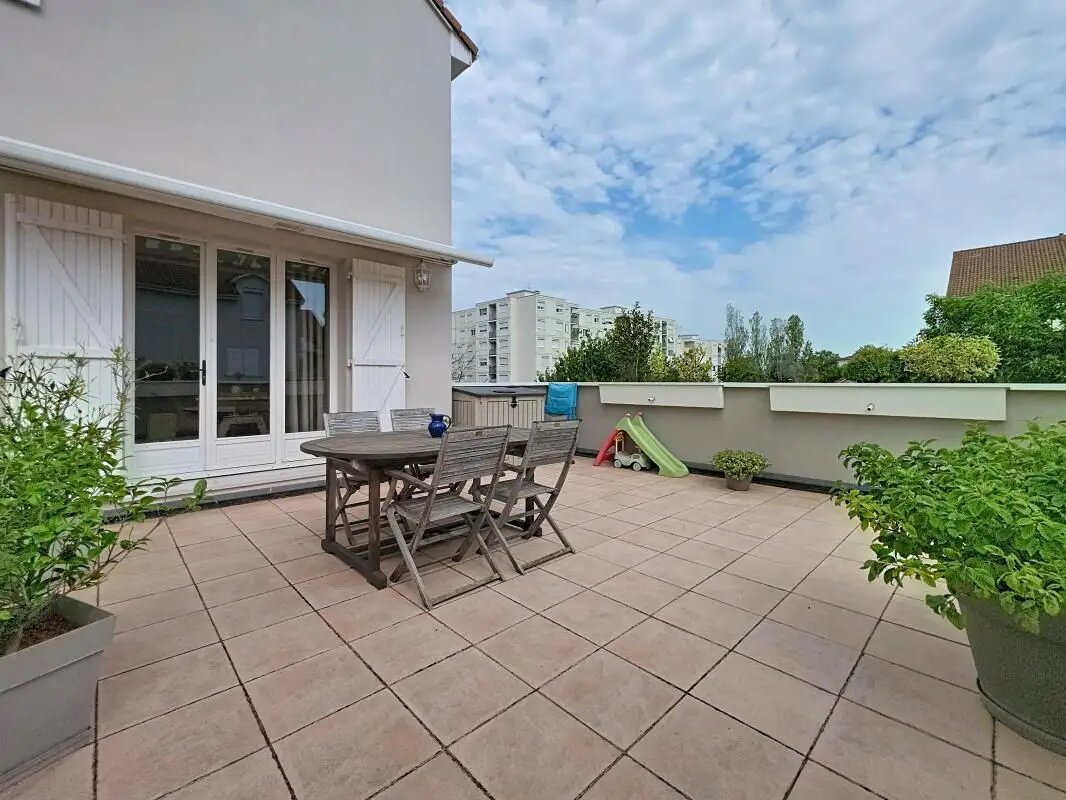 Appartement à vendre, 80m², Saint-Priest
