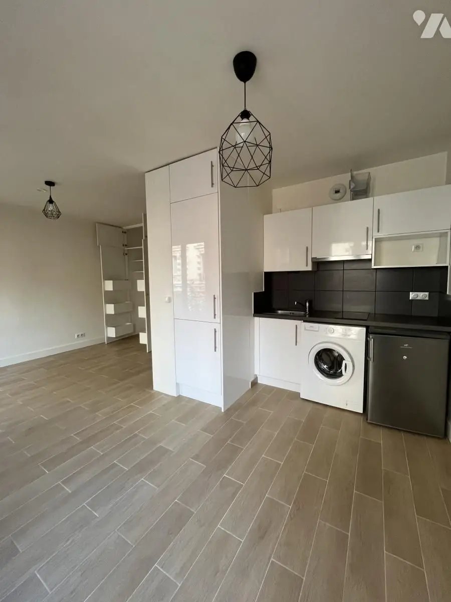 Appartement à louer, 27m², Versailles