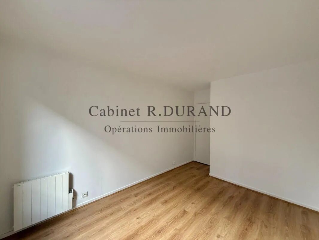 Appartement à louer, 89m², Courbevoie