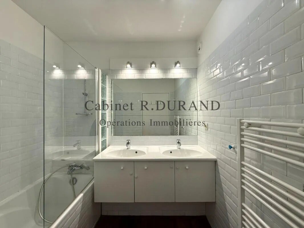 Appartement à louer, 89m², Courbevoie