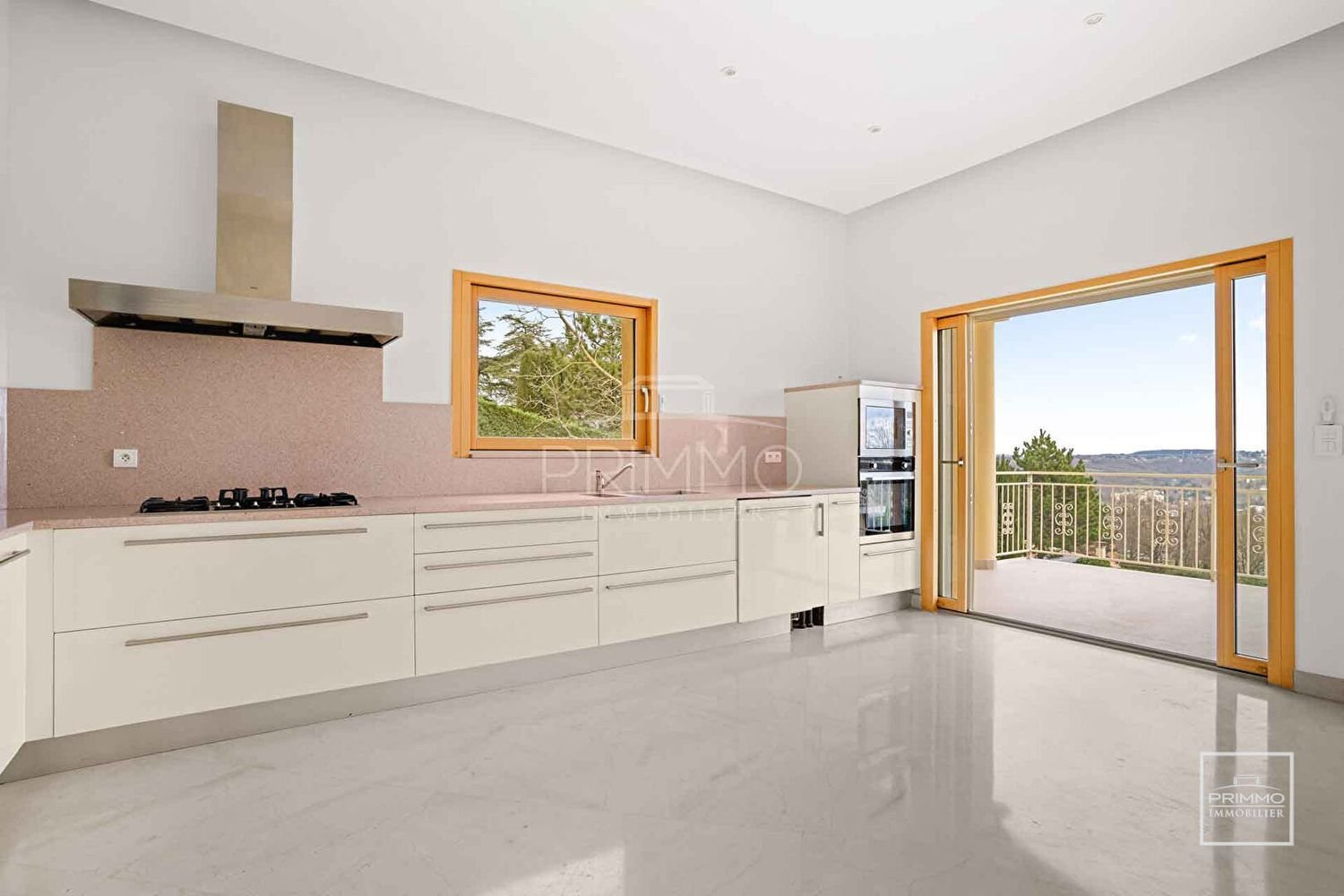Maison à louer, 388m², Collonges-au-Mont-d'Or
