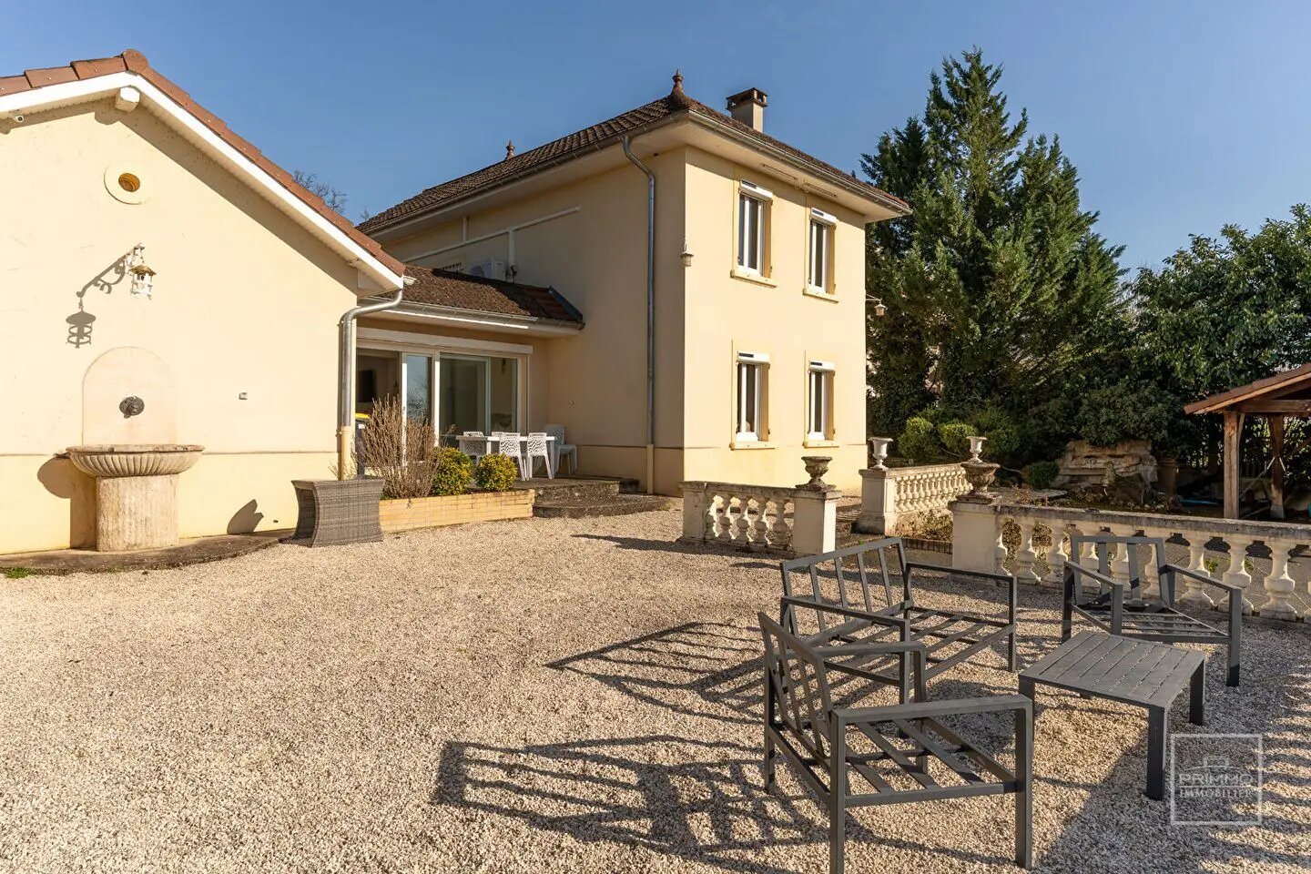 Maison à vendre, 300m², Neuville-sur-Saône