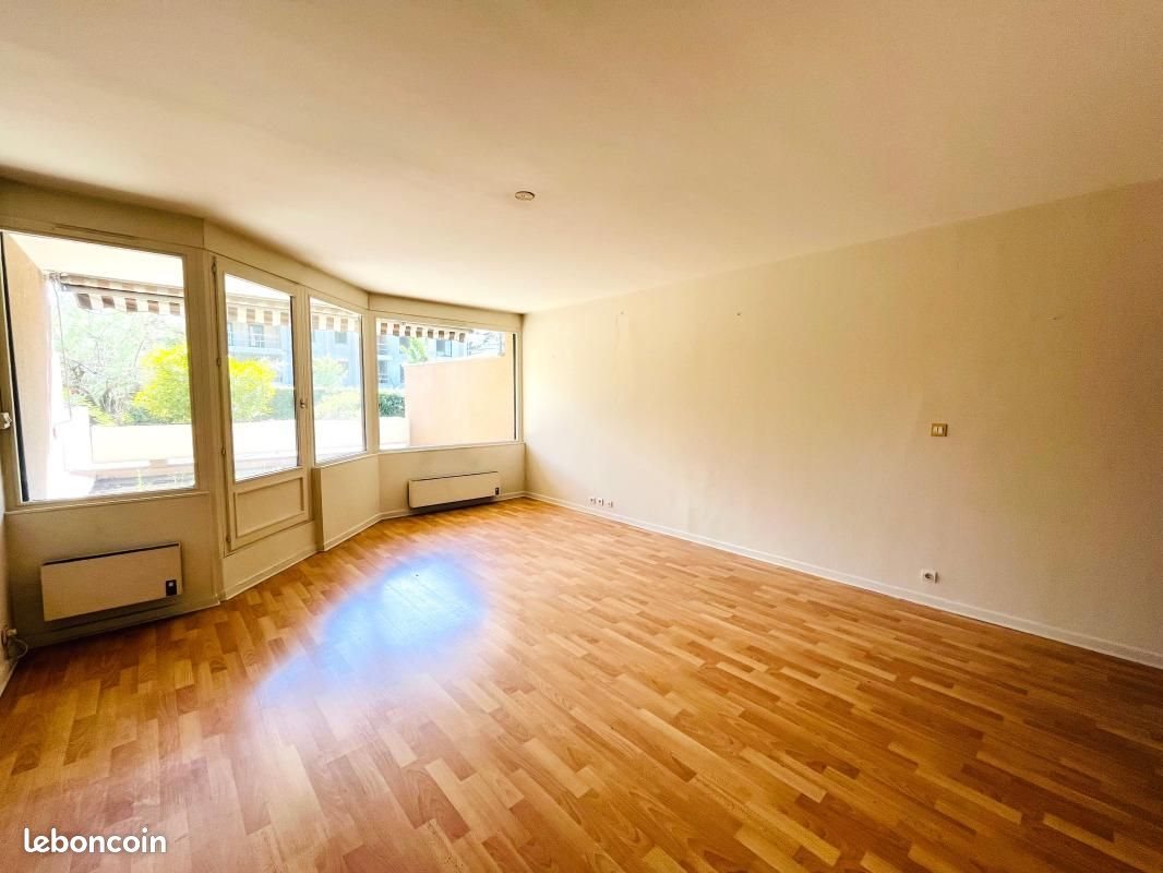 Appartement à vendre, 77m², Tassin-la-Demi-Lune