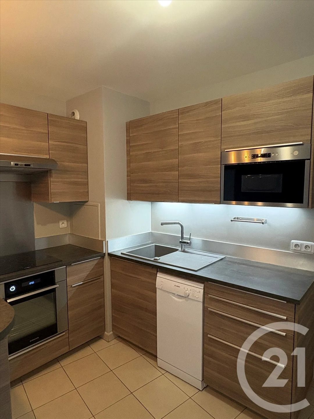 Appartement à louer, 46m², Cergy