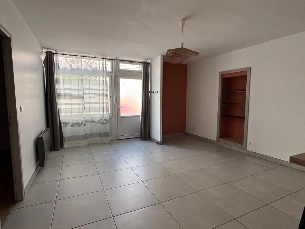 Appartement à louer, 59m², Rochefort