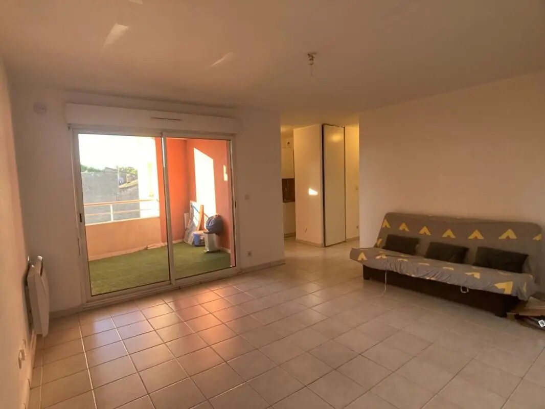 Appartement à louer, 28m², Lunel