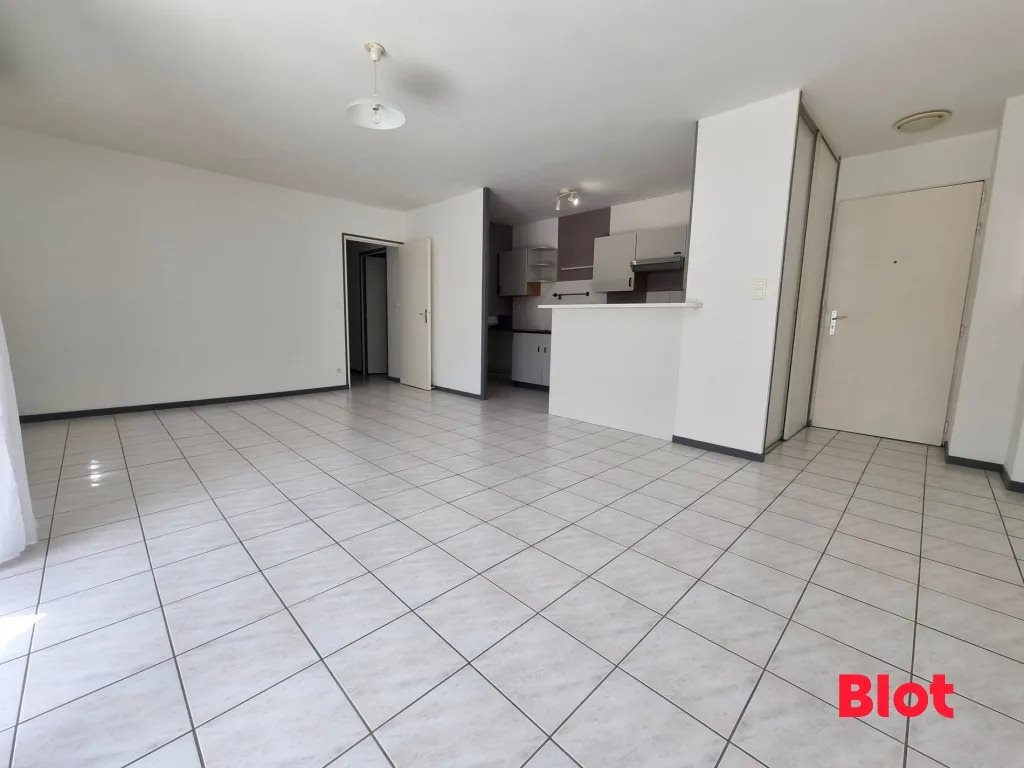 Appartement à louer, 68m², Melesse