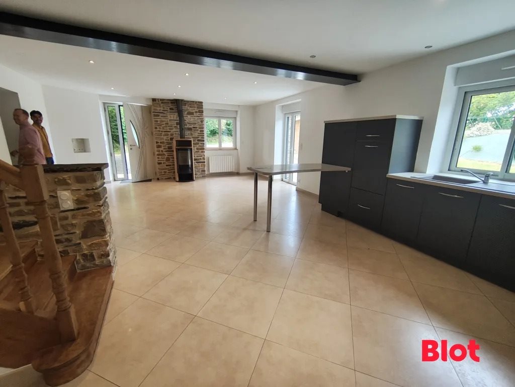 Maison à vendre, 112m², Guipel
