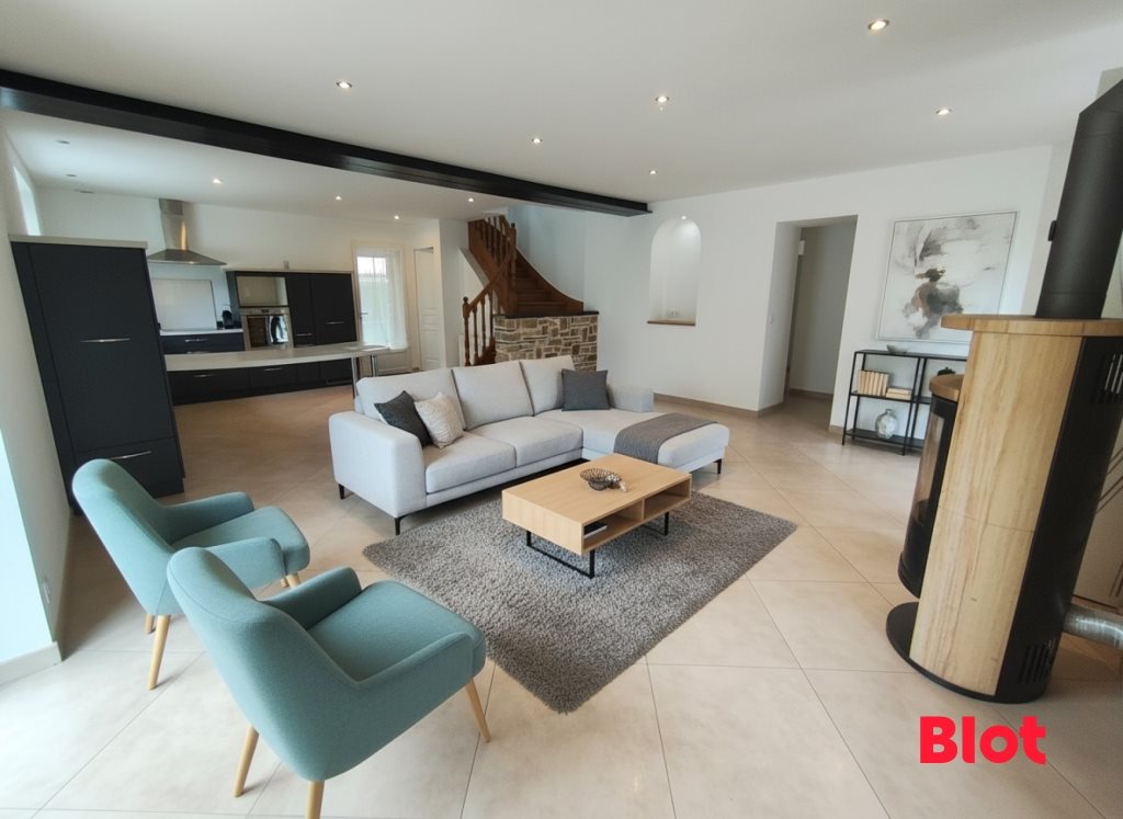 Maison à vendre, 112m², Guipel