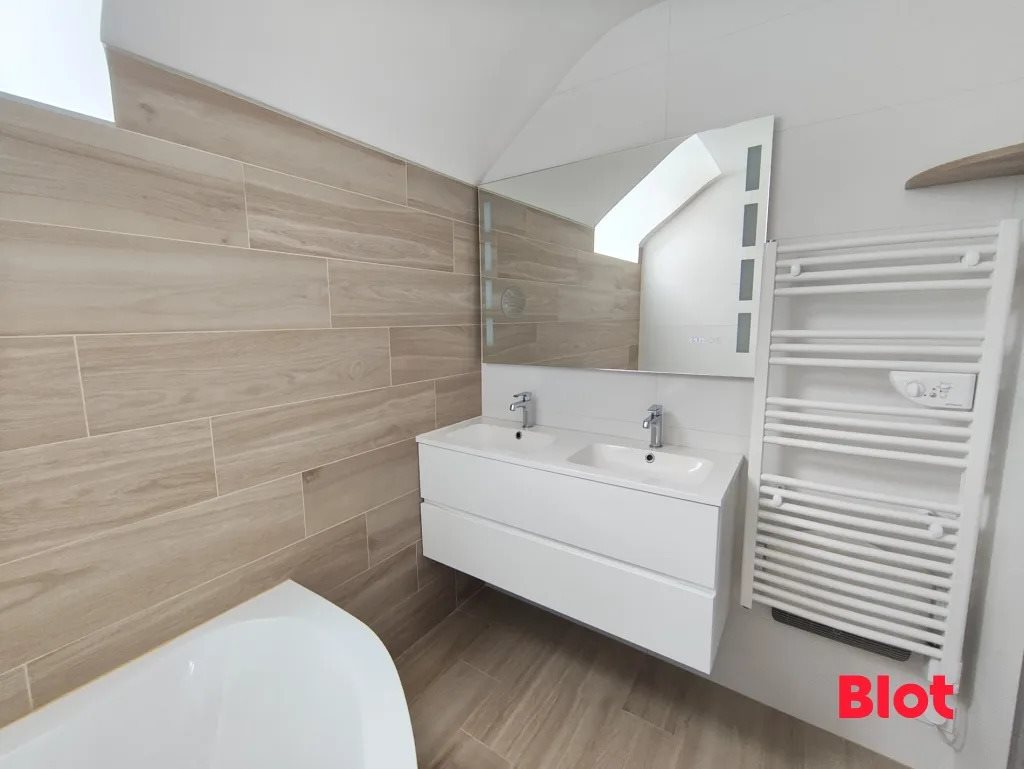 Maison à vendre, 112m², Guipel