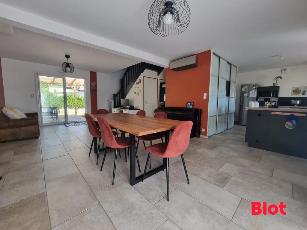 Maison à vendre, 129m², Gévezé