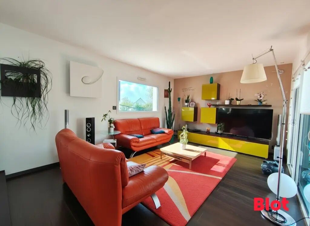 Maison à vendre, 181m², Montreuil-le-Gast