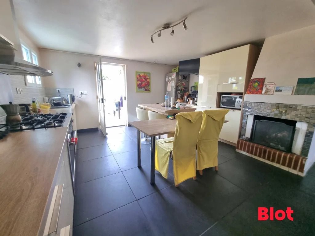 Maison à vendre, 200m², La Mézière