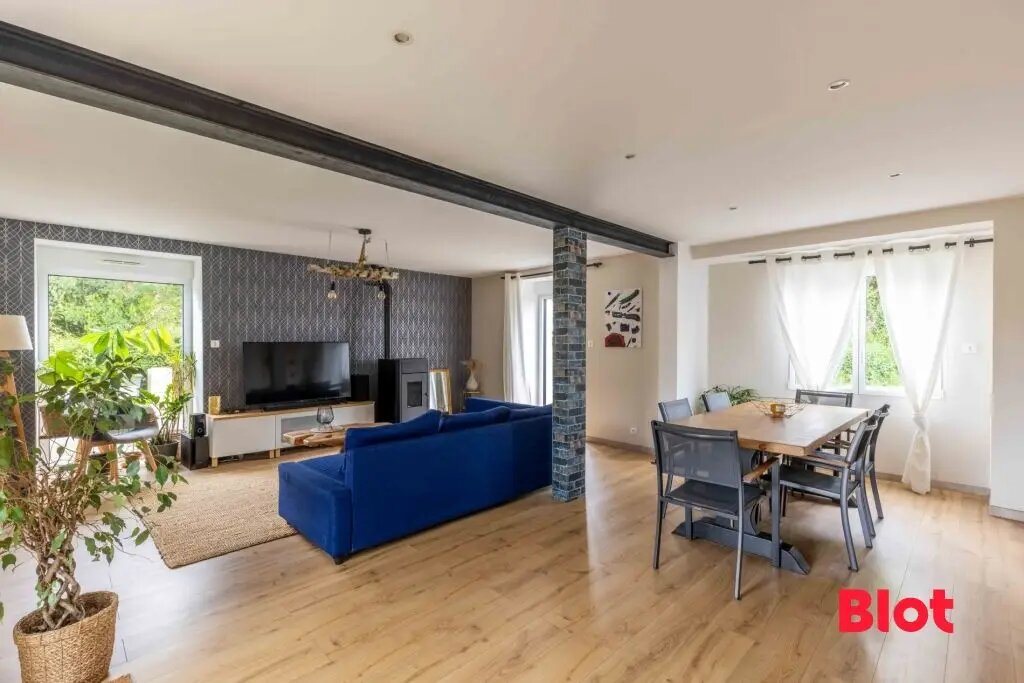 Maison à vendre, 151m², La Mézière