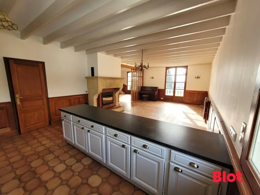 Maison à louer, 182m², Vignoc