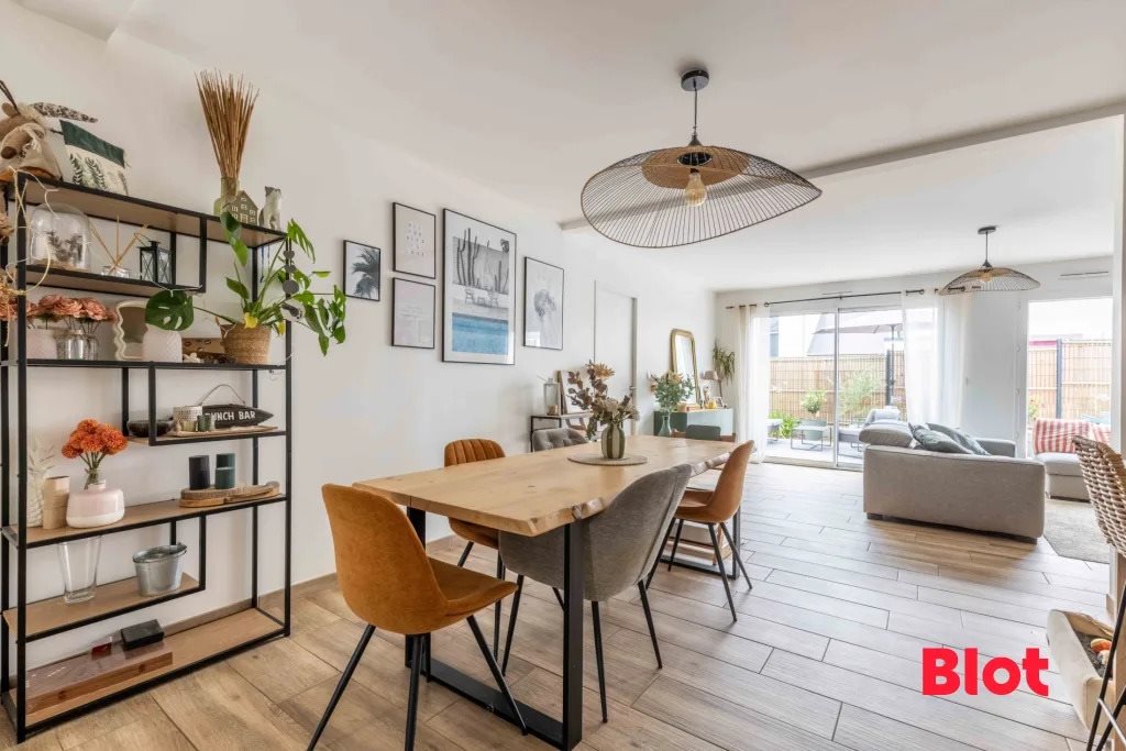 Maison à vendre, 130m², Montreuil-le-Gast