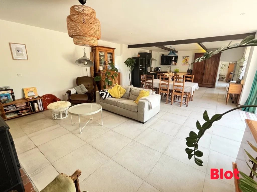 Maison à vendre, 161m², La Mézière