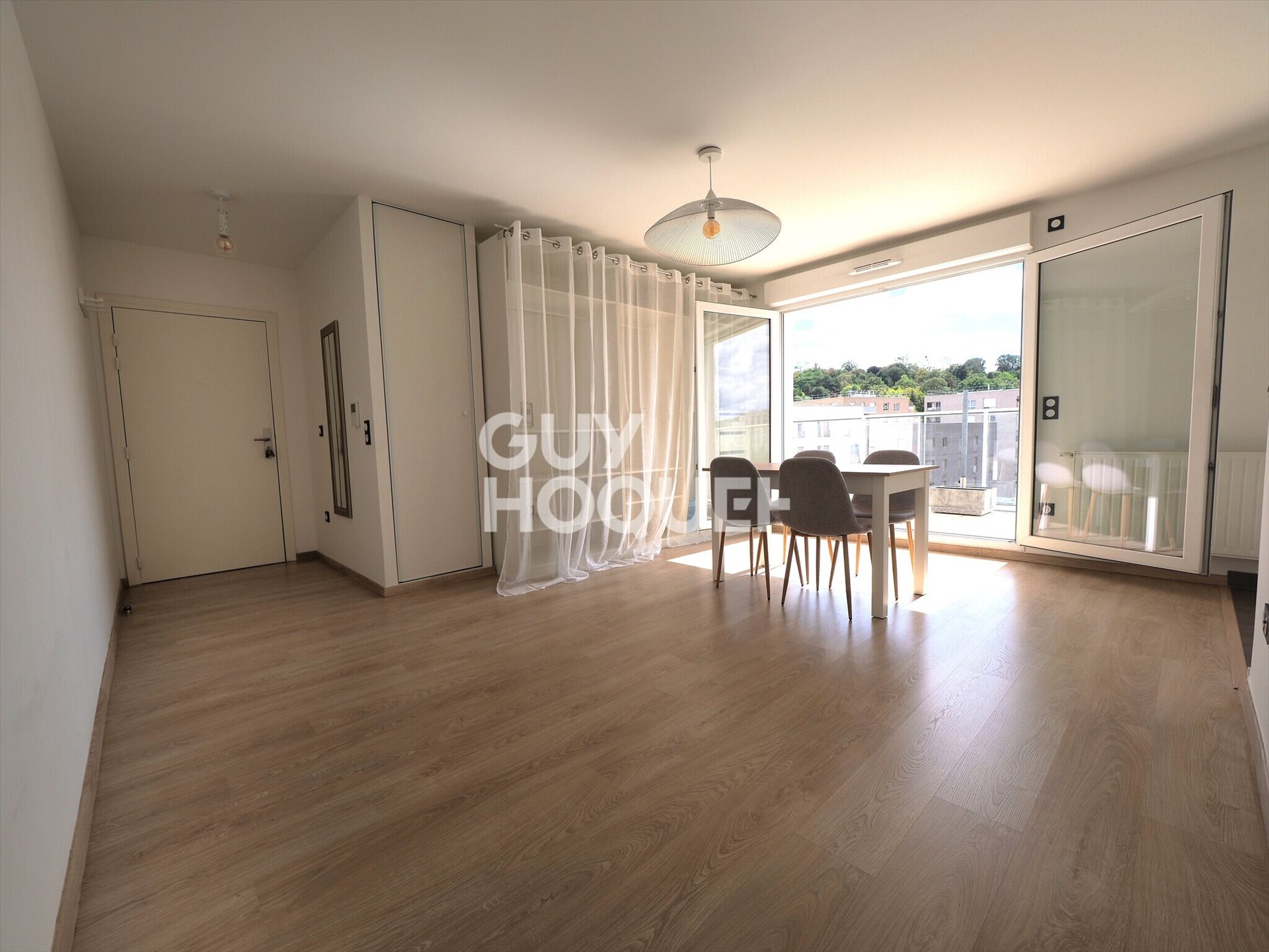 Appartement à louer, 45m², Romainville