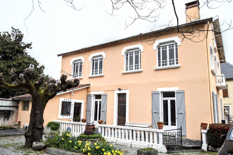 Maison à vendre, 235m², Loures-Barousse