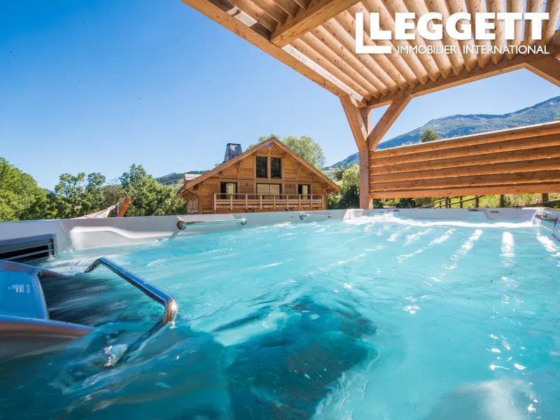 Maison à vendre, 380m², Enchastrayes