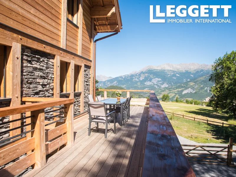 Maison à vendre, 380m², Enchastrayes