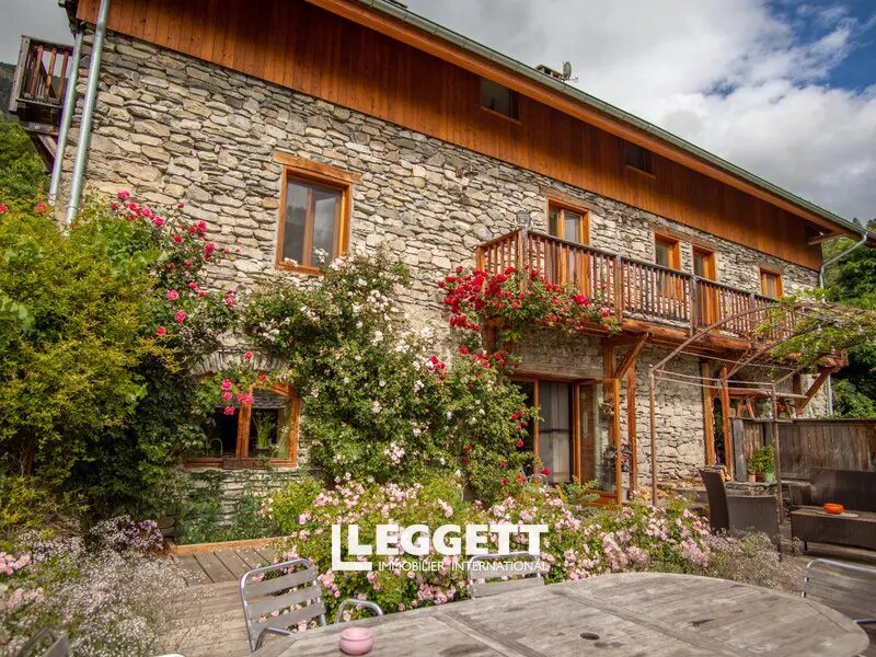 Maison à vendre, 626m², Saint-André-d'Embrun
