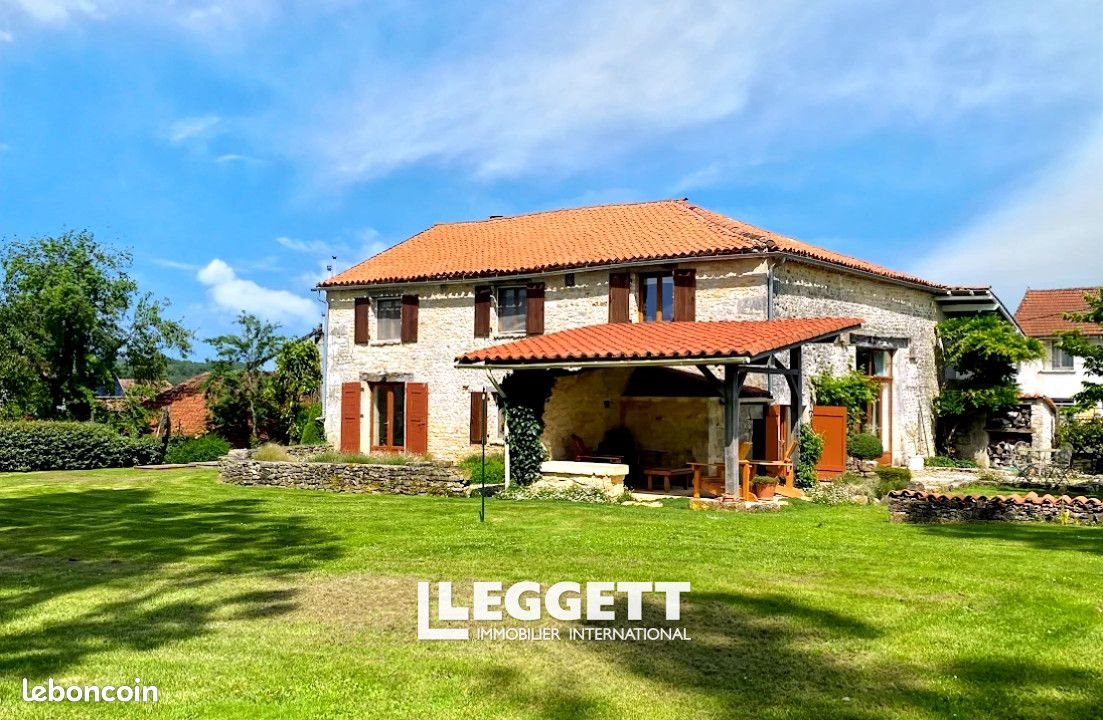 Maison à vendre, 375m², Cellefrouin