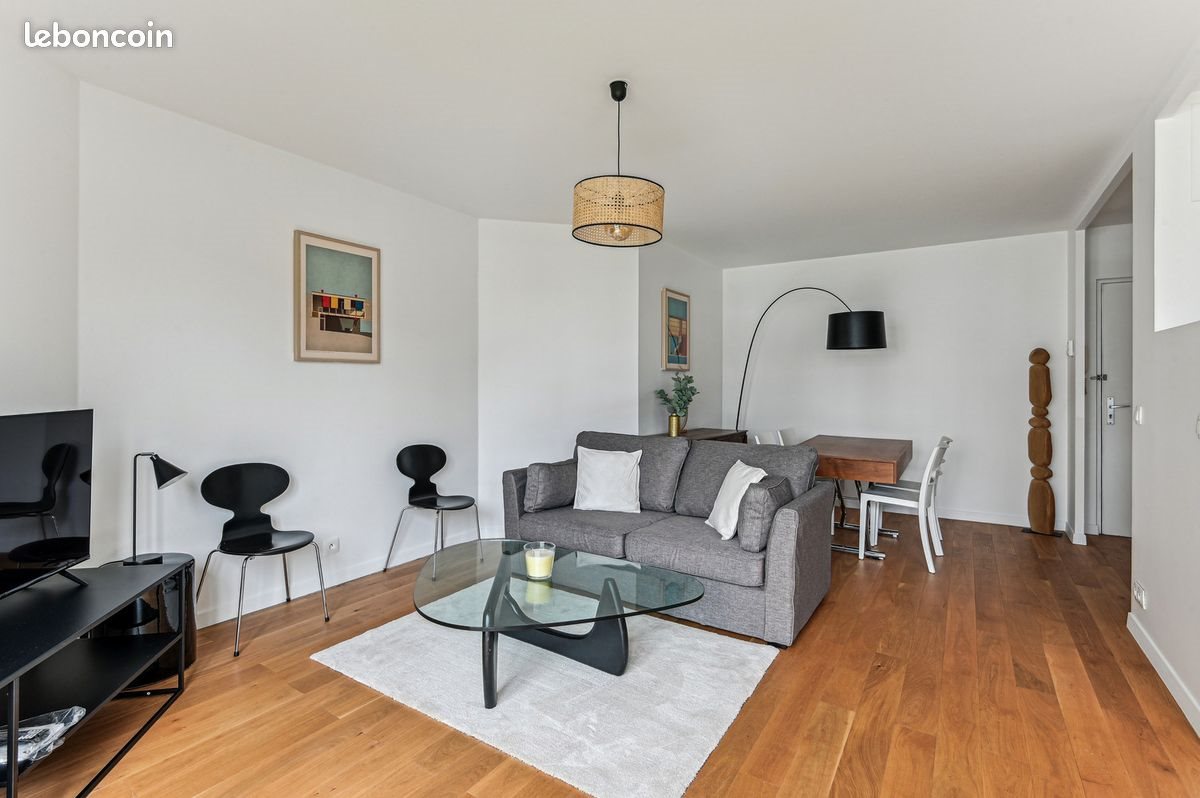 Appartement à louer, 65m², Suresnes