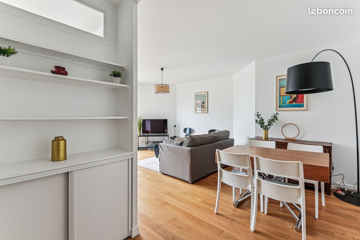 Appartement à louer, 65m², Suresnes