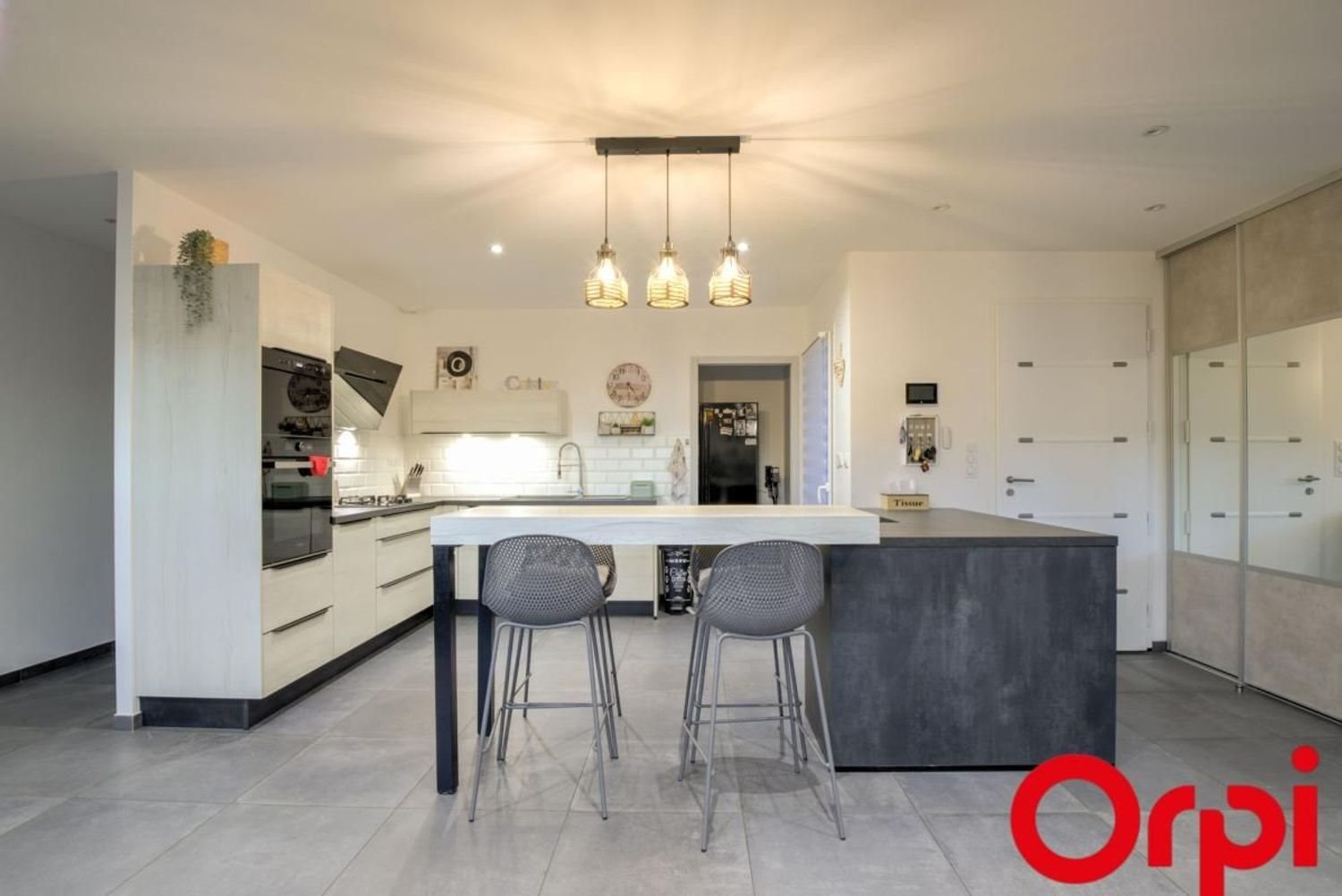 Maison à vendre, 150m², Saint-Maurice-de-Gourdans