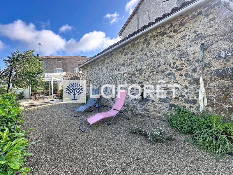 Maison à vendre, 169m², Saint-Paul-en-Gâtine