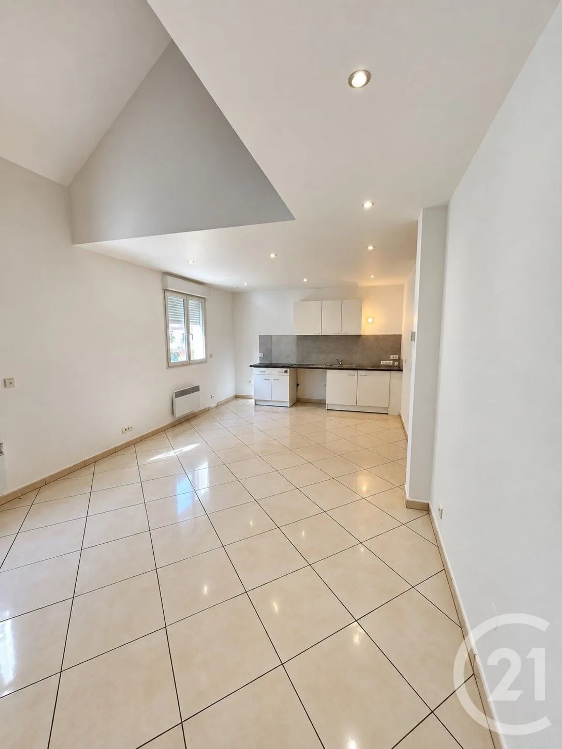 Appartement à louer, 76m², Mandres-les-Roses