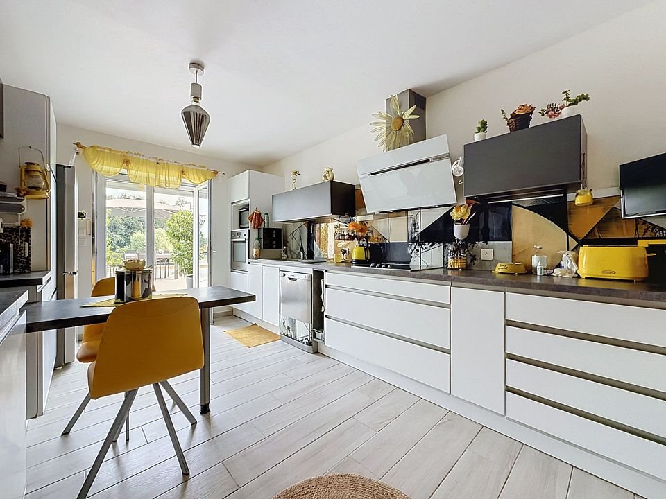 Maison à vendre, 200m², Saint-Jean-les-Deux-Jumeaux