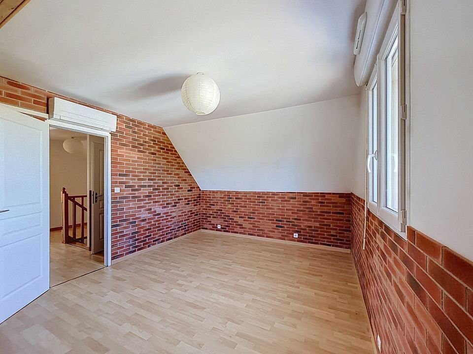 Maison à vendre, 142m², Saint-Jean-les-Deux-Jumeaux