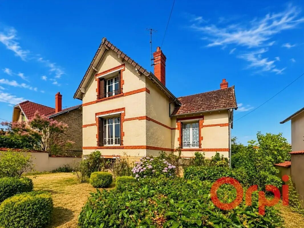 Maison à vendre, 87m², Saint-Amand-Montrond
