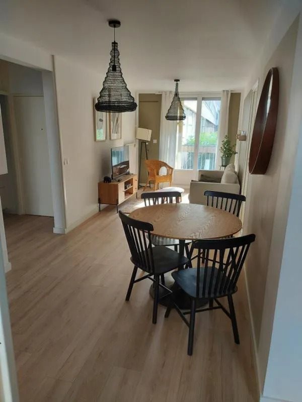 Appartement à louer, 68m², Lormont