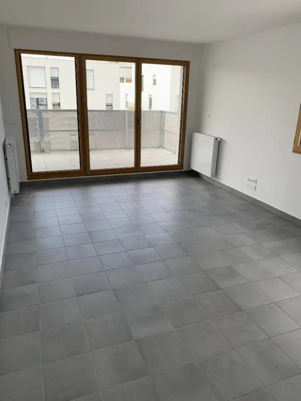 Appartement à louer, 75m², Bègles
