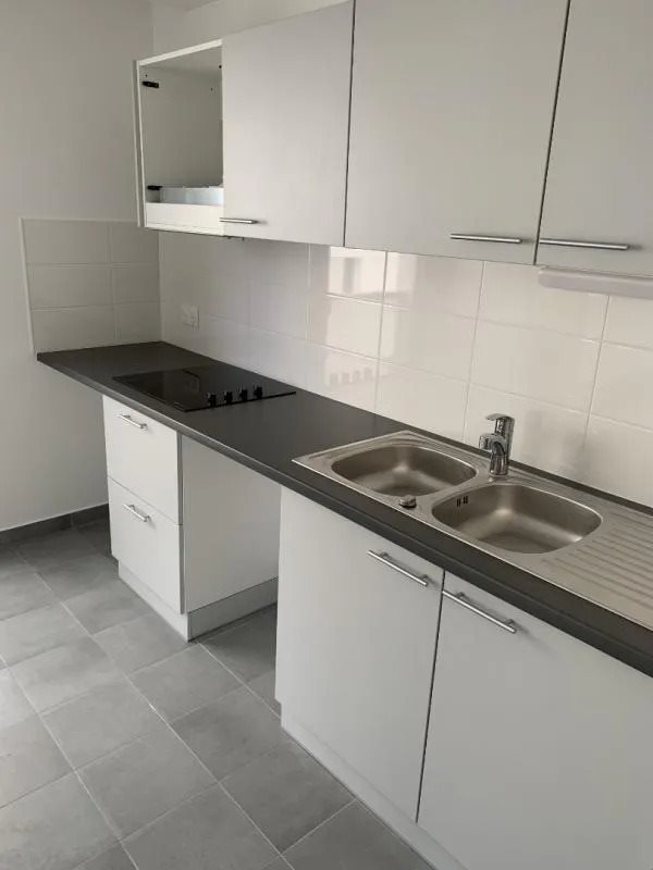 Appartement à louer, 75m², Bègles