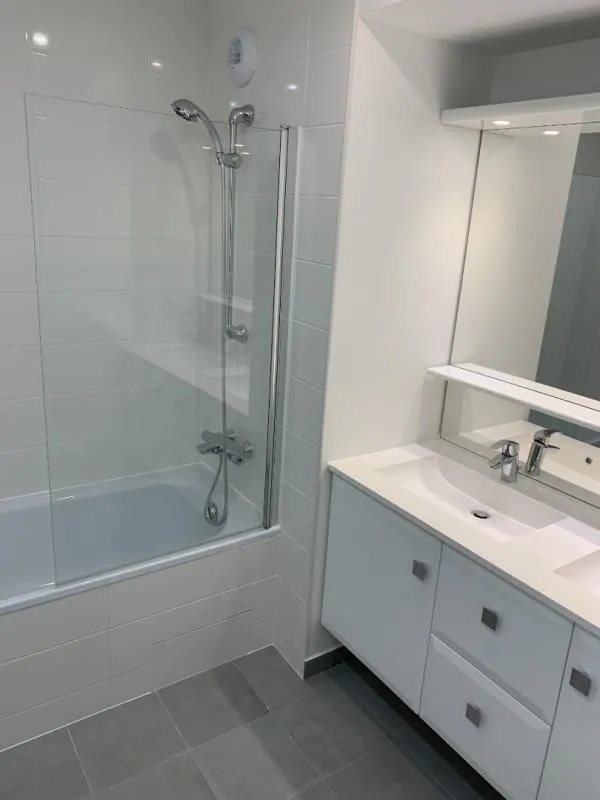 Appartement à louer, 75m², Bègles