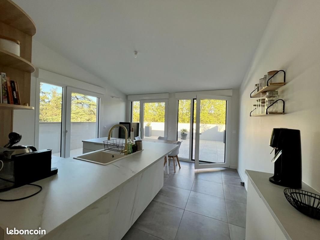 Appartement à louer, 96m², Tassin-la-Demi-Lune