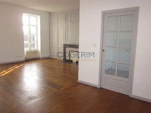 Appartement à louer, 99m², Villefranche-sur-Saône