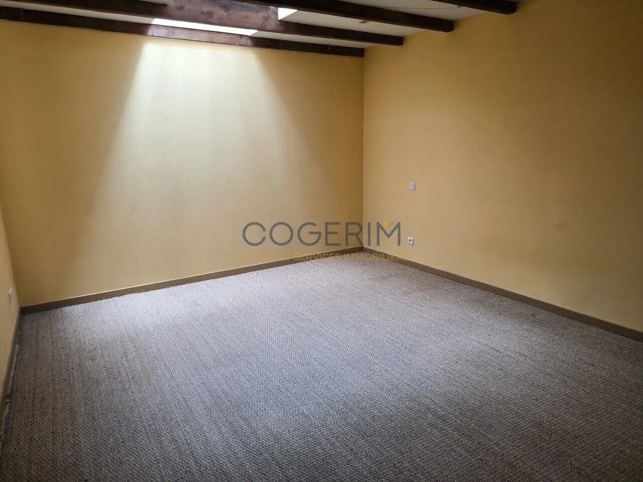 Appartement à louer, 82m², Odenas