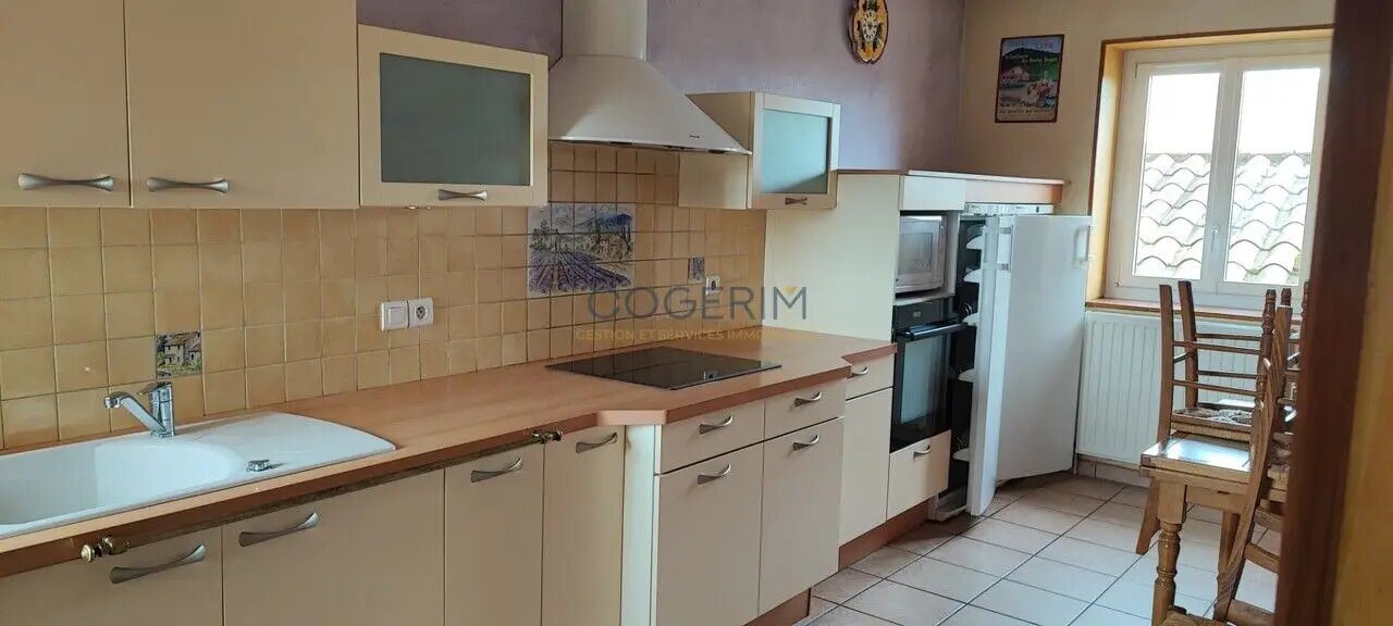 Appartement à louer, 124m², Saint-Etienne-des-Oullières