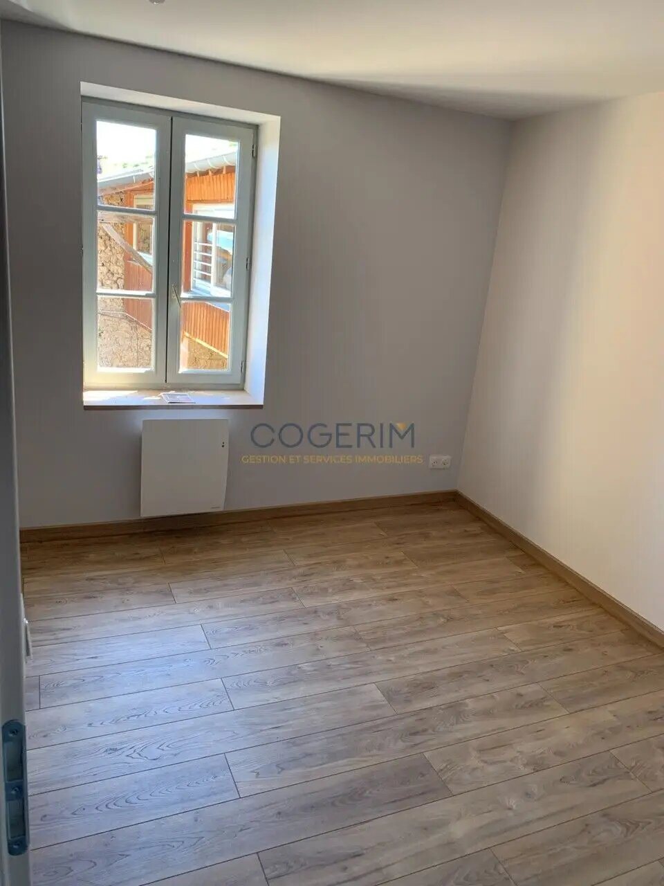 Maison à louer, 77m², Cogny