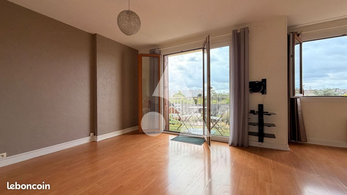 Appartement à louer, 45m², Viry-Châtillon