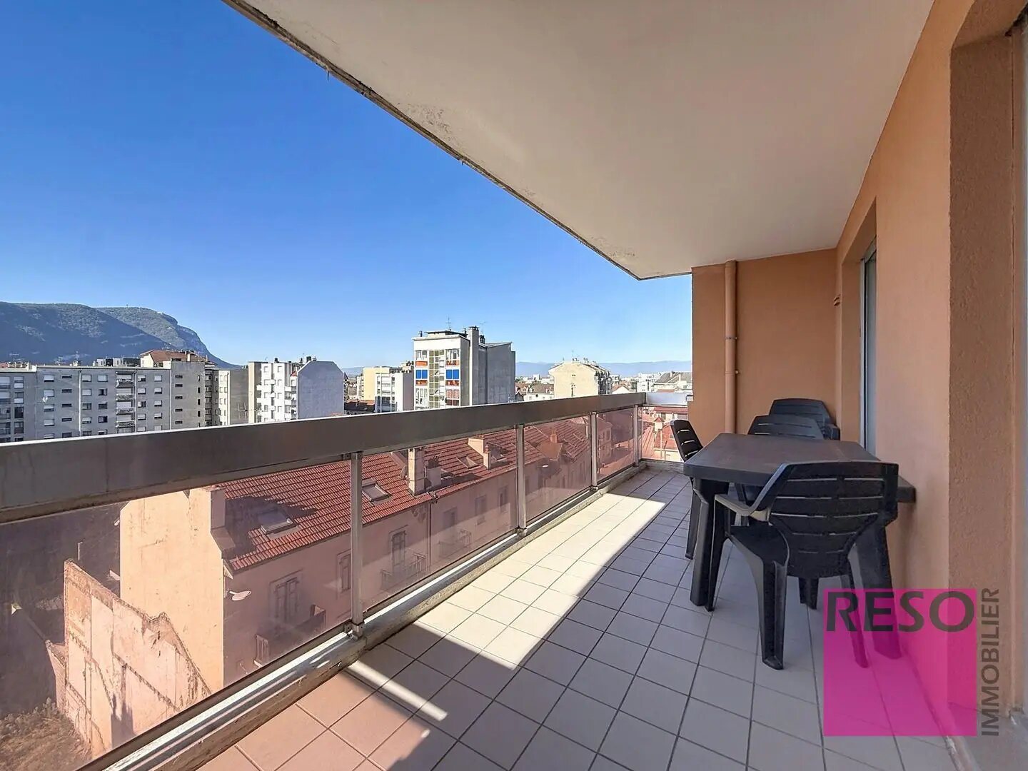 Appartement à louer, 85m², Annemasse